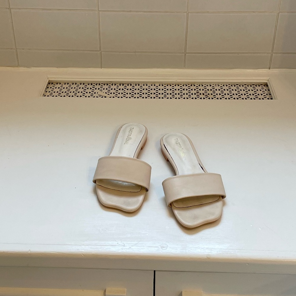 Tagtraume flat beige leather sandals 8